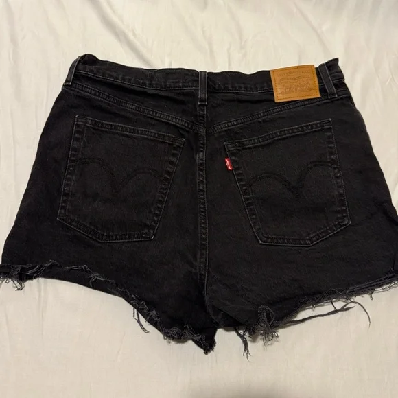 Levi’s Black Ribcage Shorts - Picture 5 of 7